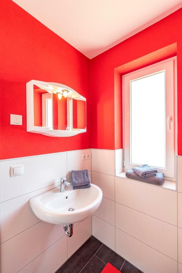 Villa Mia Whg 2 Mit Terrasse, Eg 1 Raum Wohnung غورين المظهر الخارجي الصورة