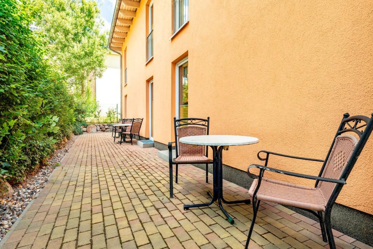Villa Mia Whg 2 Mit Terrasse, Eg 1 Raum Wohnung غورين المظهر الخارجي الصورة